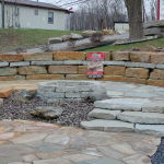 Southern Buff 12'' Outcropping with Canyon Gray Steps